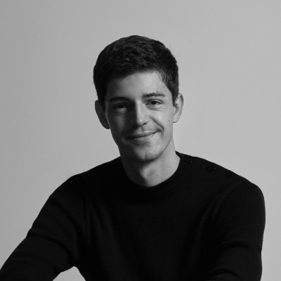 Julien Hédou, Surge