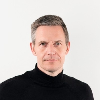 Axel Hefer, Tipico Axel Hefer, Tipico