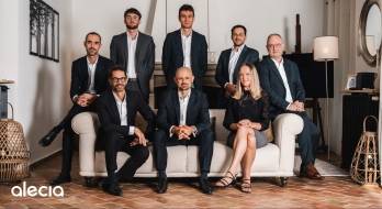 © De haut en bas, de gauche à droite : Jérôme Berthiaud, Mickaël Furet, Tristan Cossec, Grégory Colin et Christophe Berthon ; Martin Egasse, Serge de Faÿ et Louise Pini, Alecia.