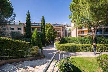 Un hôpital détenu par Almaviva Santé. Un hôpital détenu par Almaviva Santé.