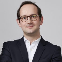 Philippe Dilasser, Initiative & Finance
