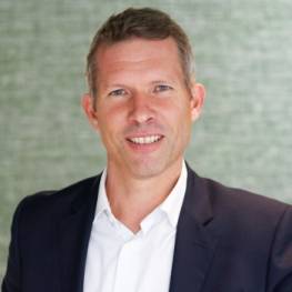 Julien de Bussy, Evolem