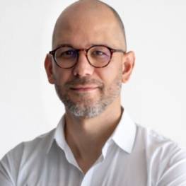 Jérémie Falzone, Revaia