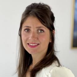 Louise Ferreira, Squair Louise Ferreira, Squair