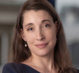 Camille Chiari, Skadden