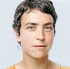 Marie Ekeland, Daphni